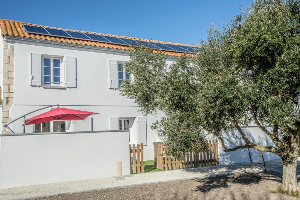 LE PACHA Maison avec piscine/parking/wifi/plages 5kms Les Mathes Extérieur photo