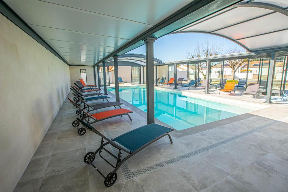 LE PACHA Maison avec piscine/parking/wifi/plages 5kms Les Mathes Extérieur photo
