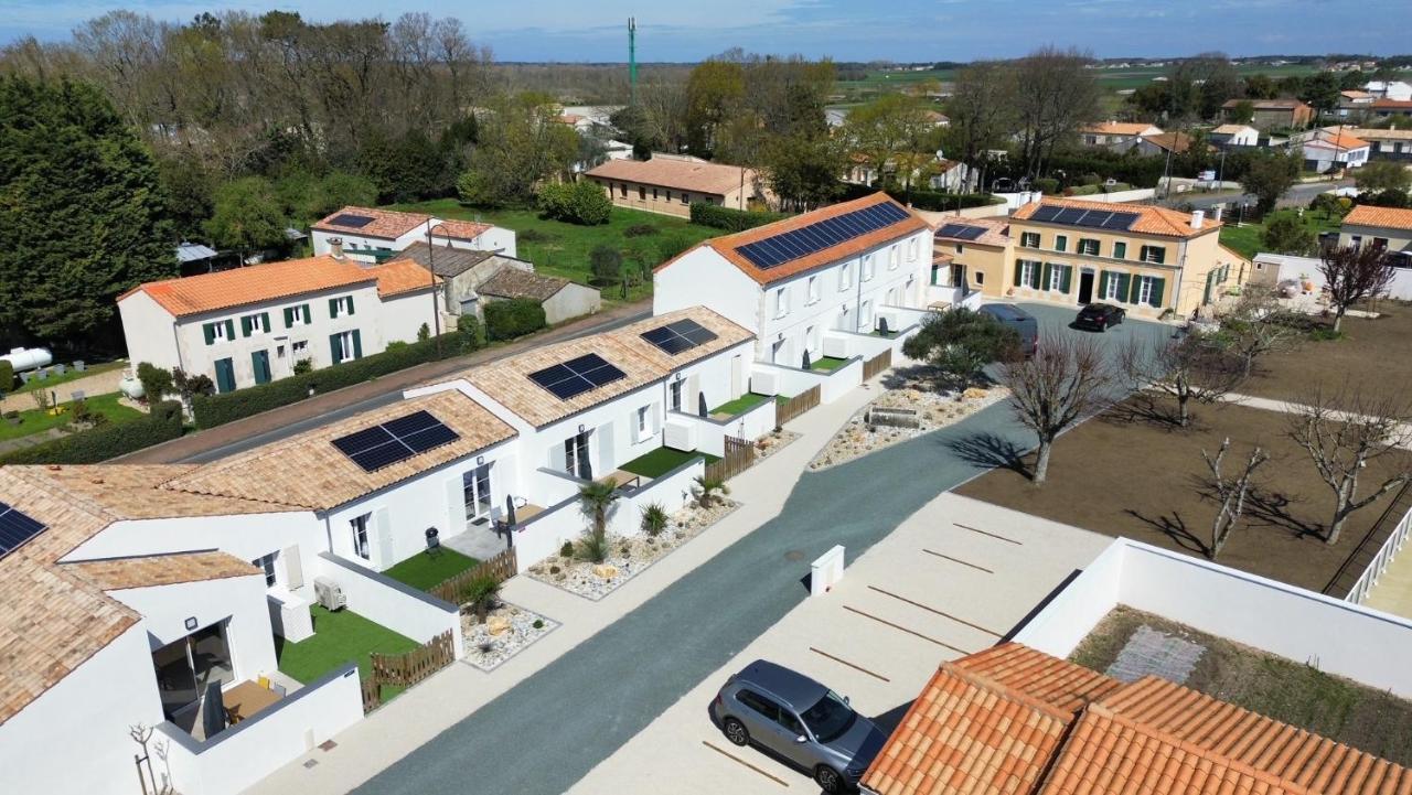 LE PACHA Maison avec piscine/parking/wifi/plages 5kms Les Mathes Extérieur photo