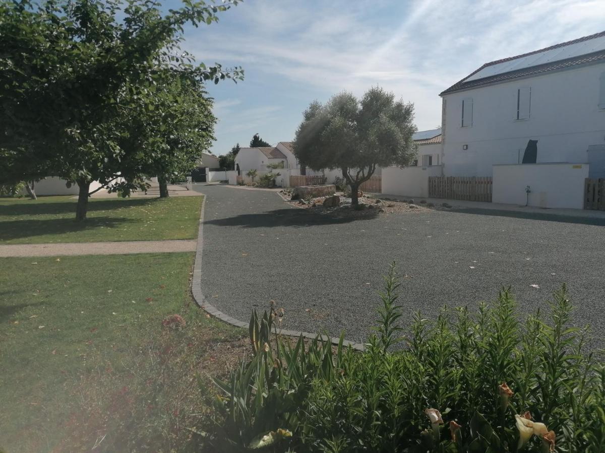 LE PACHA Maison avec piscine/parking/wifi/plages 5kms Les Mathes Extérieur photo